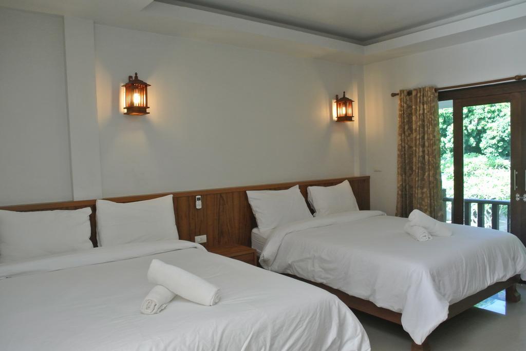 Mac'S Bay Resort Baan Tai Exterior foto